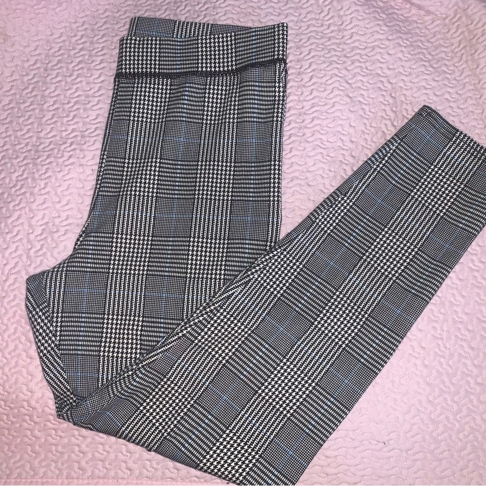 🔵American Eagle plaid leggings